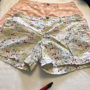 Old Navy Pink and White Bermudas Lightweight Summer Shorts Bu-two pair of shorts